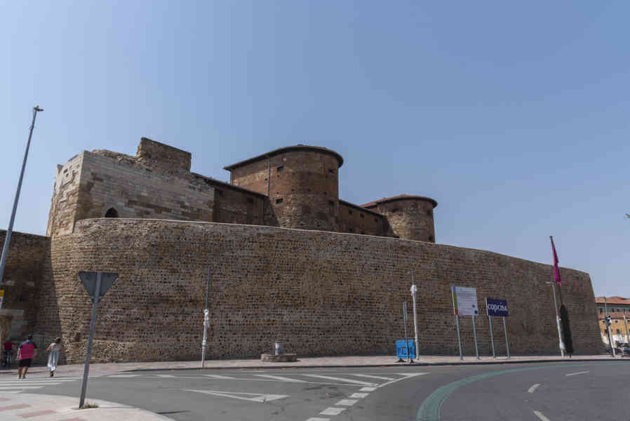 León 072 - muralla Romana.jpg